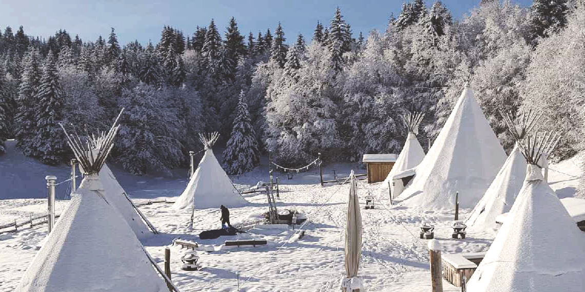 Camp de trappeurs en Savoie